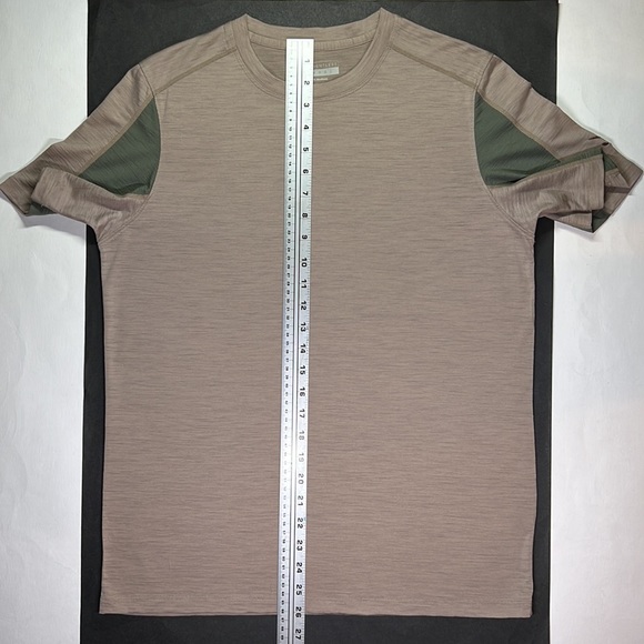 Ibex Merino Wool W2 Weightless Wool Short Sleeve Sport T Shirt  Made in Canada M - Picture 7 of 8